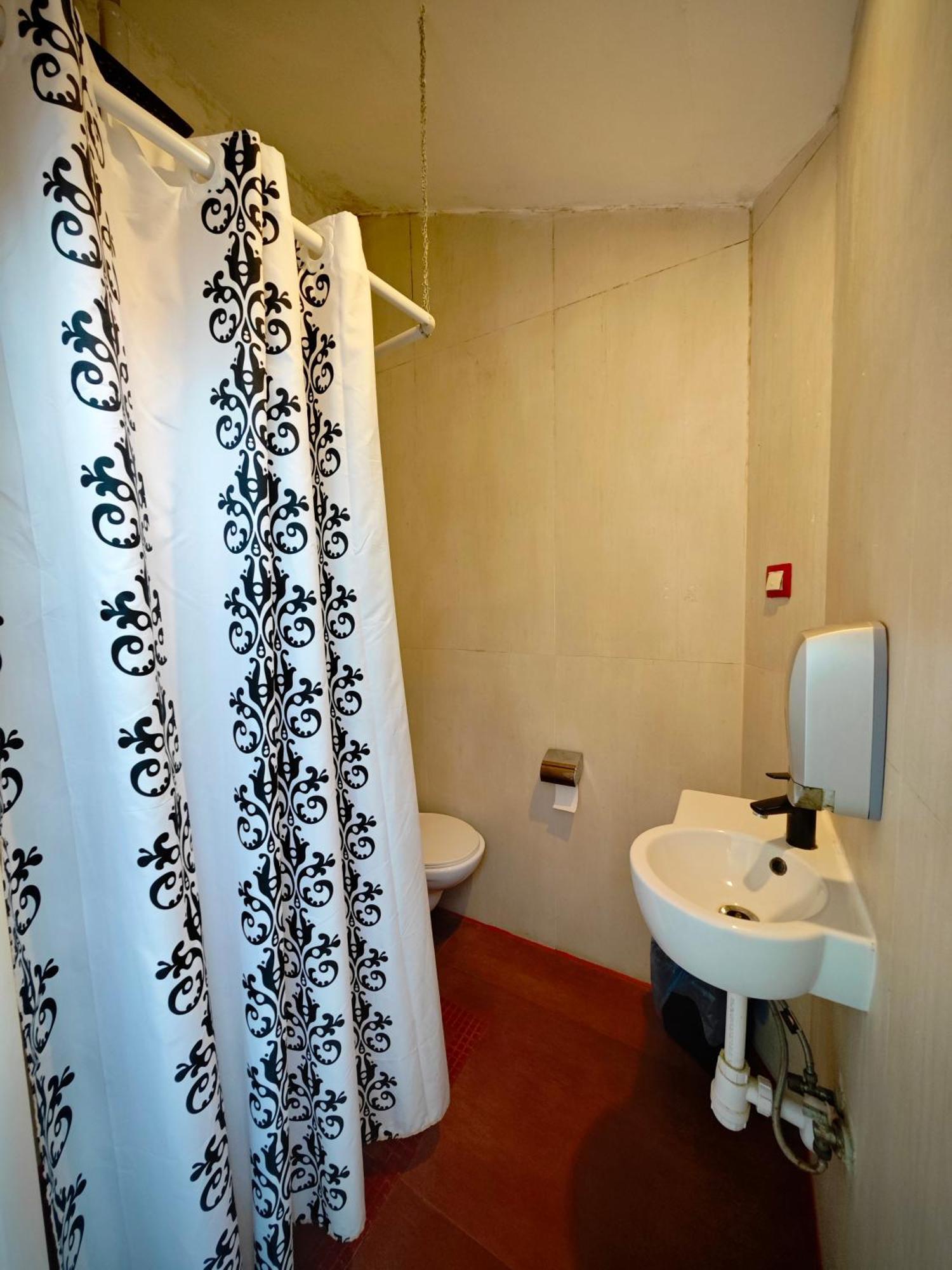 Apartamenty Hoza Attic Studio Varşovia Cameră foto