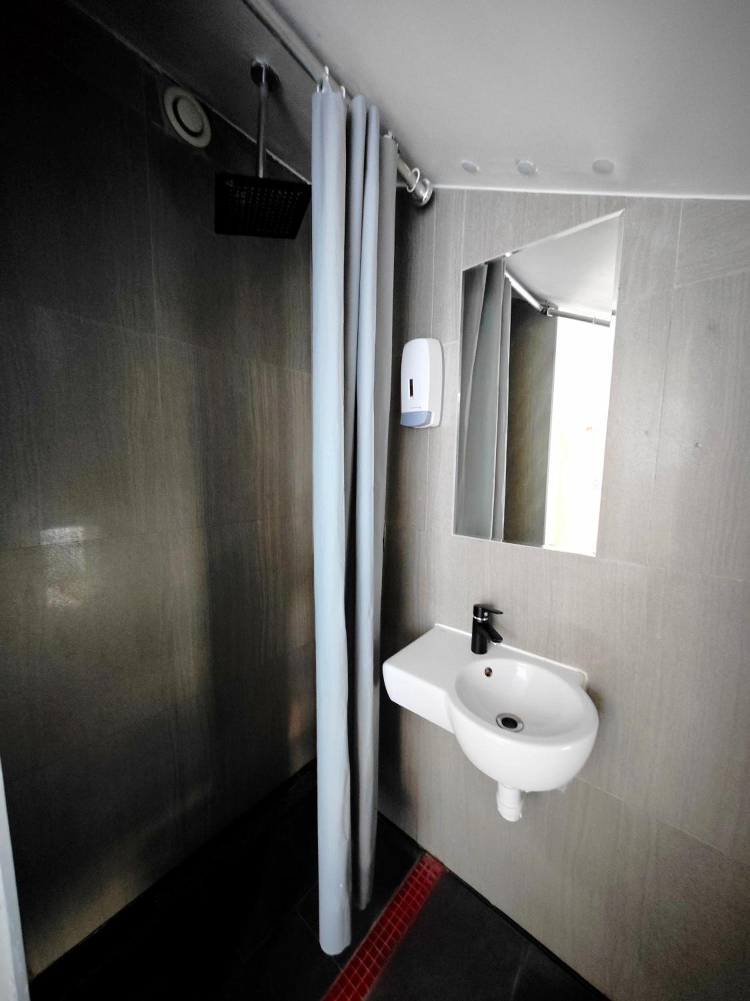 Apartamenty Hoza Attic Studio Varşovia Cameră foto