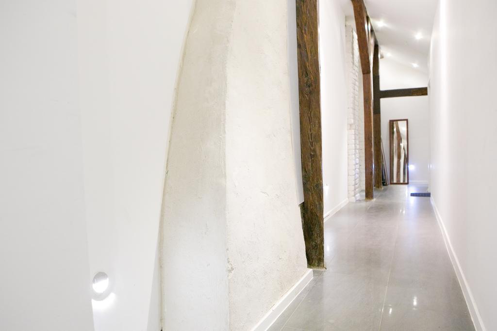 Apartamenty Hoza Attic Studio Varşovia Cameră foto