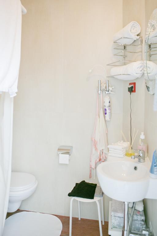 Apartamenty Hoza Attic Studio Varşovia Cameră foto