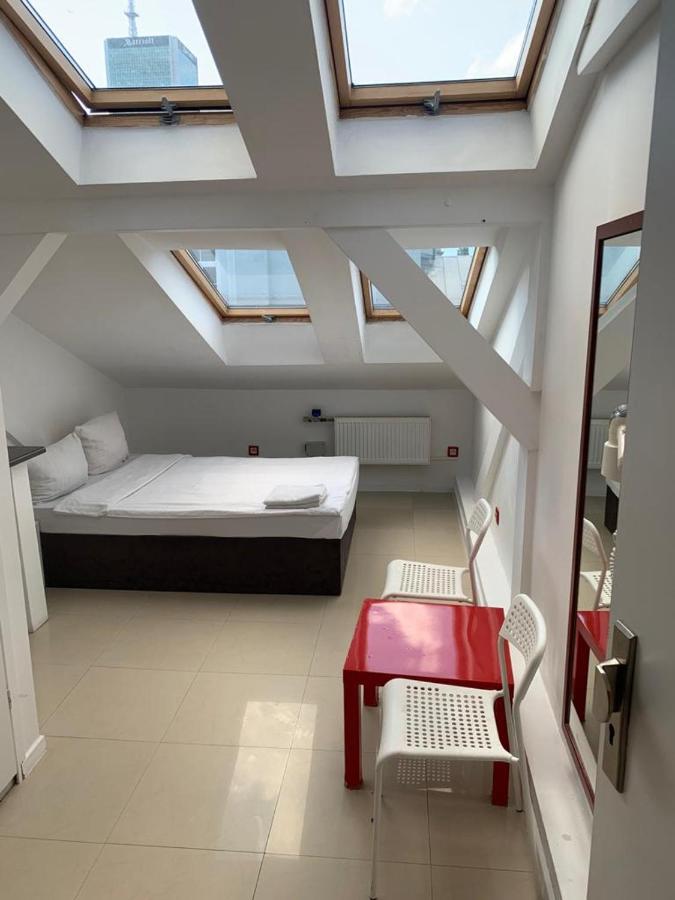 Apartamenty Hoza Attic Studio Varşovia Exterior foto