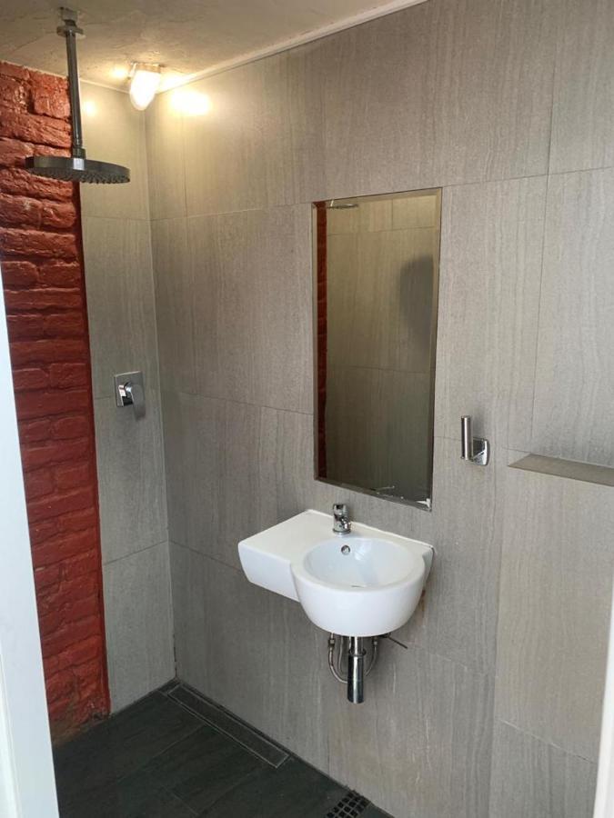 Apartamenty Hoza Attic Studio Varşovia Exterior foto